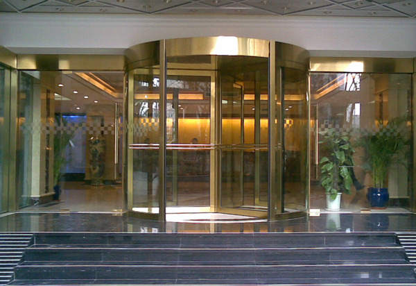 三翼旋轉(zhuǎn)門